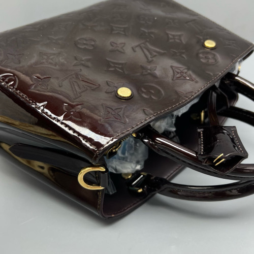 Louis Vuitton Montaigne BB Vernis Amarante