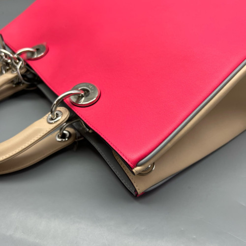 Dior Medium Diorissimo Tote Calfskin Red Natural Tan
