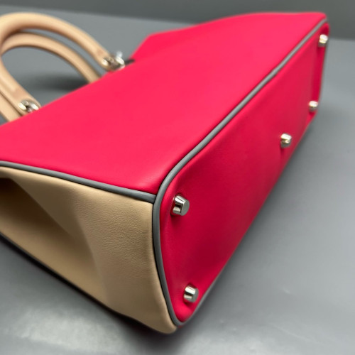 Dior Medium Diorissimo Tote Calfskin Red Natural Tan