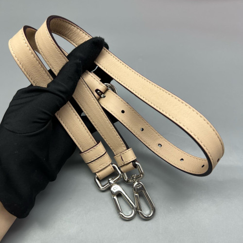 Dior Medium Diorissimo Tote Calfskin Red Natural Tan
