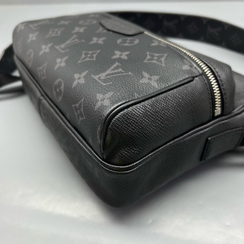 Louis Vuitton Outdoor Messenger GM Monogram Eclipse Black