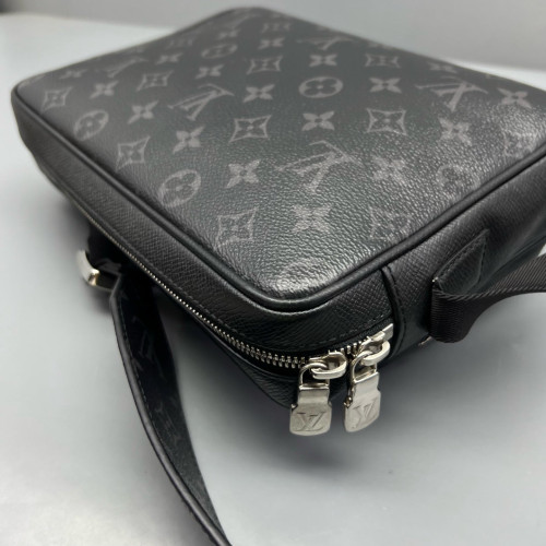 Louis Vuitton Outdoor Messenger GM Monogram Eclipse Black