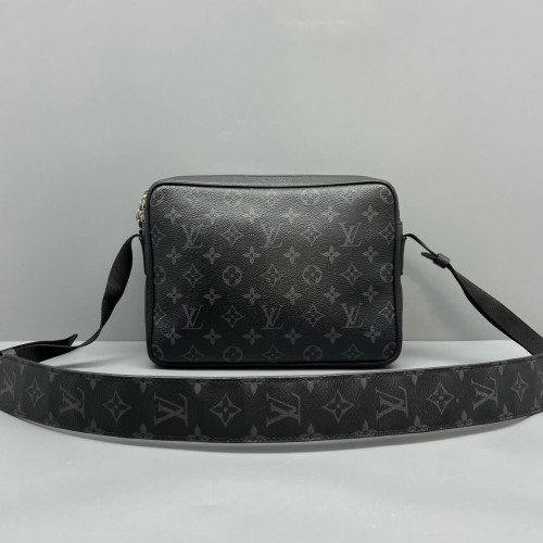 Louis Vuitton Outdoor Messenger GM Monogram Eclipse Black