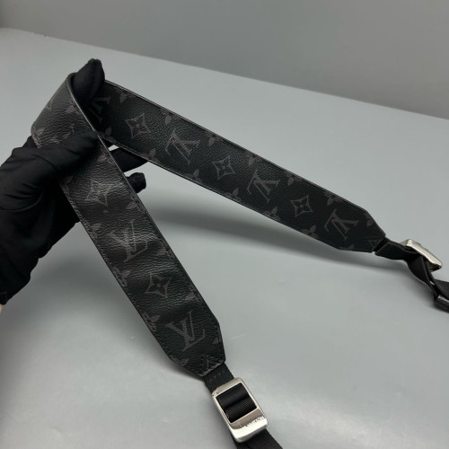 Louis Vuitton Outdoor Messenger GM Monogram Eclipse Black
