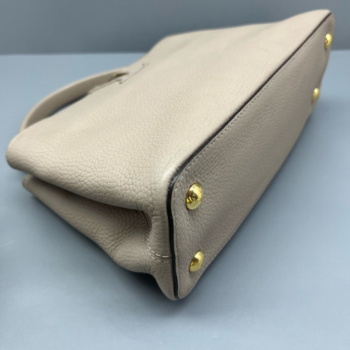 Louis Vuitton Capucines PM Calfskin Natural Tan