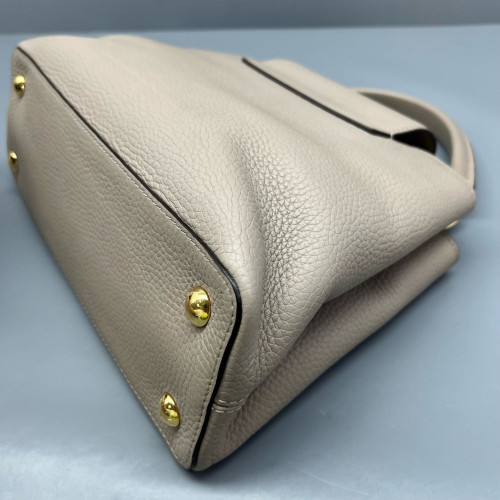 Louis Vuitton Capucines PM Calfskin Natural Tan