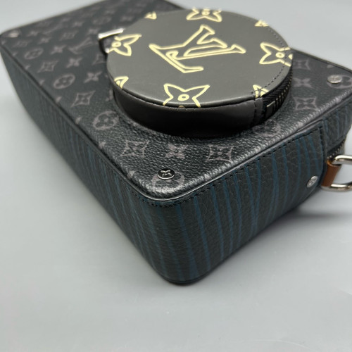 Louis Vuitton Messenger Monogram Eclipse Black Louis Vuitton Messenger Monogram Eclipse Black