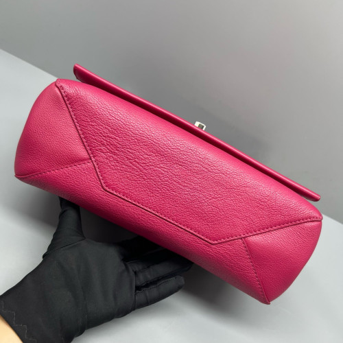 Louis Vuitton Lockme Hobo Calfskin Fuchsia Louis Vuitton Lockme Hobo Calfskin Fuchsia