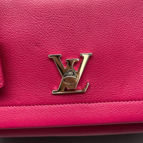Louis Vuitton Lockme Hobo Calfskin Fuchsia Louis Vuitton Lockme Hobo Calfskin Fuchsia