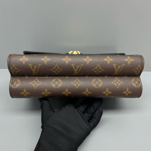 Louis Vuitton Victoire Monogram Brown