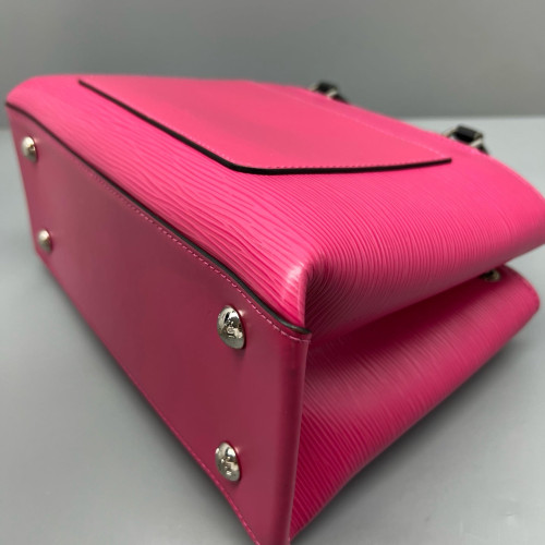 Louis Vuitton Kleber PM Epi Magenta Louis Vuitton Kleber PM Epi Magenta