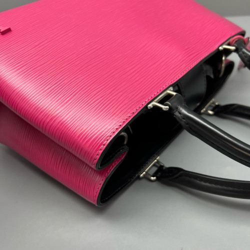 Louis Vuitton Kleber PM Epi Magenta Louis Vuitton Kleber PM Epi Magenta