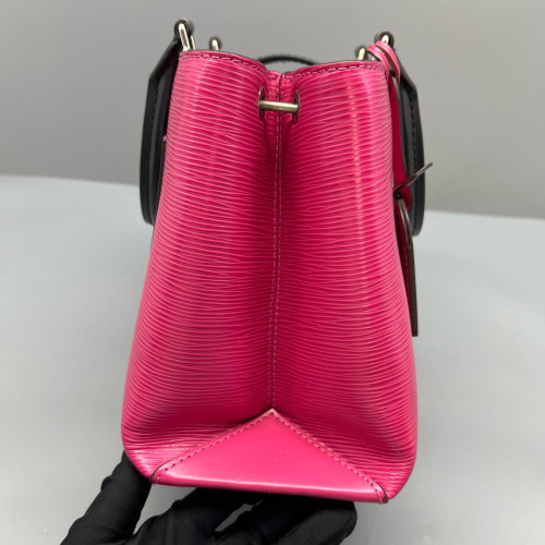 Louis Vuitton Kleber PM Epi Magenta Louis Vuitton Kleber PM Epi Magenta