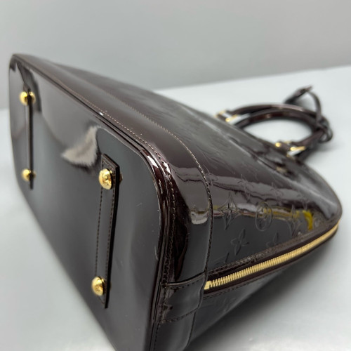 Louis Vuitton Alma GM Vernis Amarante