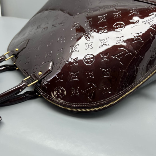Louis Vuitton Alma GM Vernis Amarante