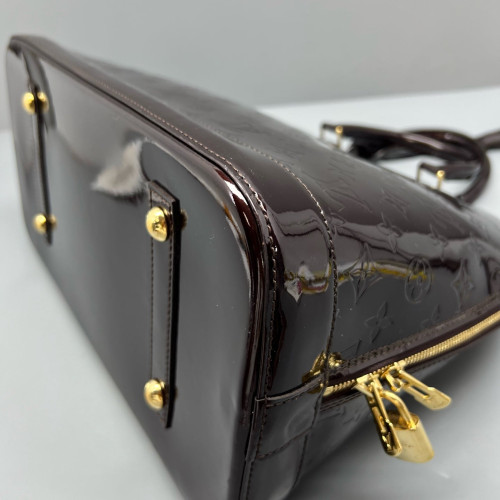 Louis Vuitton Alma GM Vernis Amarante