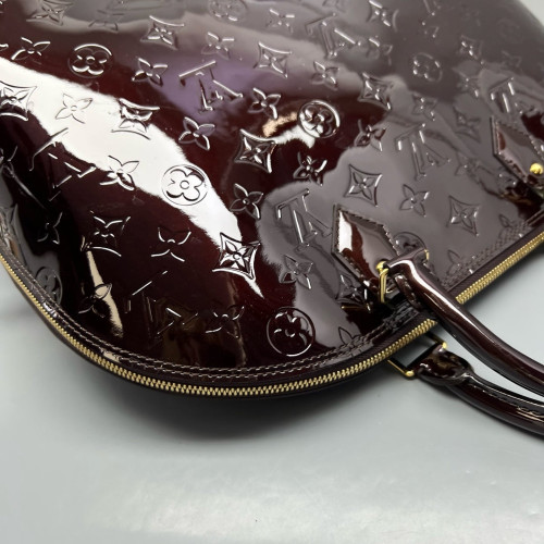 Louis Vuitton Alma GM Vernis Amarante
