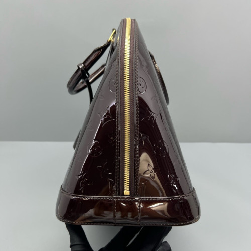 Louis Vuitton Alma GM Vernis Amarante