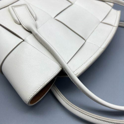 Bottega Veneta Small Arco Intrecciato Nappa White