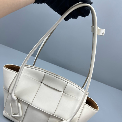 Bottega Veneta Small Arco Intrecciato Nappa White