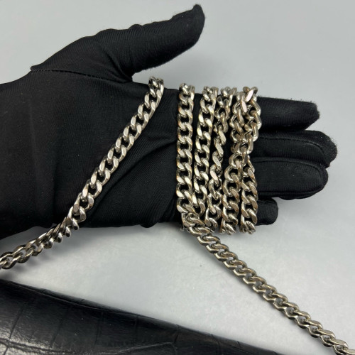 Yves Saint Laurent Medium Kate Crossbody Bag Calfskin Crocodile Embossed Black Yves Saint Laurent Medium Kate Crossbody Bag Calfskin Crocodile Embossed Black