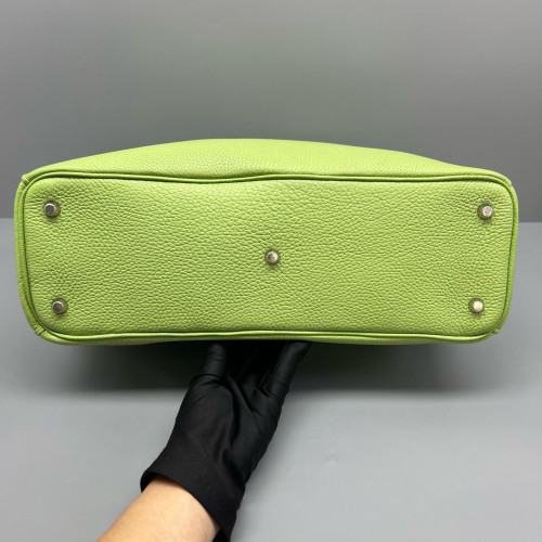 Dior Large Diorissimo Tote Grained Calfskin Light Green