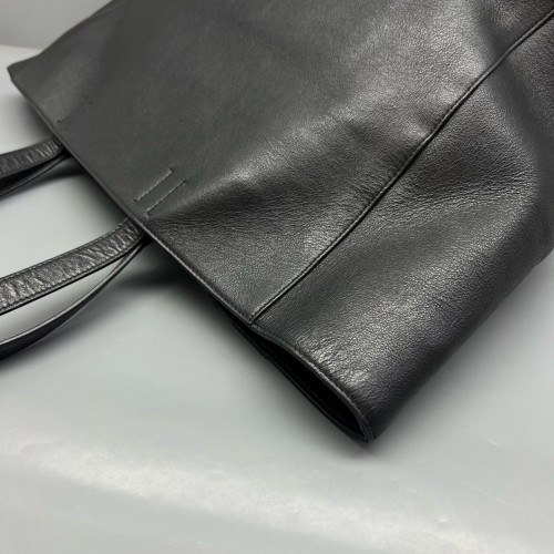 Balenciaga Tote Bag Calfskin Black