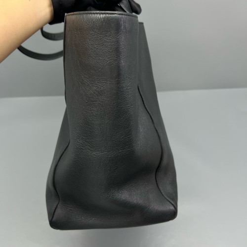 Balenciaga Tote Bag Calfskin Black
