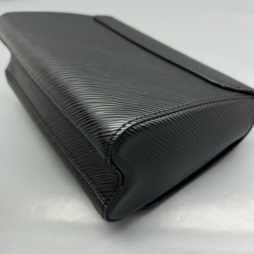 Louis Vuitton Twist PM Calfskin Black Louis Vuitton Twist PM Calfskin Black