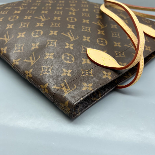 Louis Vuitton Carry It Tote Monogram Brown