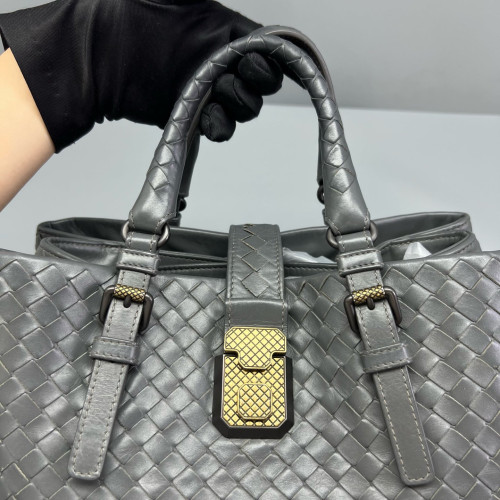 Bottega Veneta Medium Roma Tote Bag Calfskin Intrecciato Grey Bottega Veneta Medium Roma Tote Bag Calfskin Intrecciato Grey