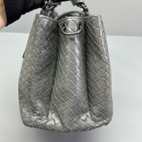 Bottega Veneta Medium Roma Tote Bag Calfskin Intrecciato Grey Bottega Veneta Medium Roma Tote Bag Calfskin Intrecciato Grey