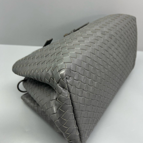 Bottega Veneta Medium Roma Tote Bag Calfskin Intrecciato Grey Bottega Veneta Medium Roma Tote Bag Calfskin Intrecciato Grey