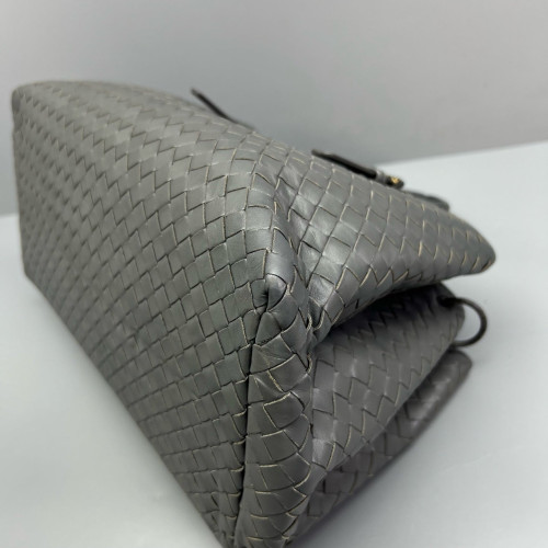 Bottega Veneta Medium Roma Tote Bag Calfskin Intrecciato Grey Bottega Veneta Medium Roma Tote Bag Calfskin Intrecciato Grey