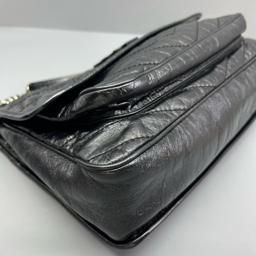 Yves Saint Laurent Medium Niki Chain Pull Up Leather Black