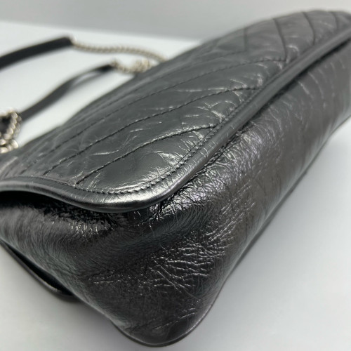 Yves Saint Laurent Medium Niki Chain Pull Up Leather Black