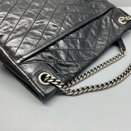 Yves Saint Laurent Medium Niki Chain Pull Up Leather Black