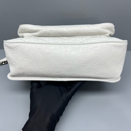 Yves Saint Laurent Medium Niki Chain Pull Up Leather White Yves Saint Laurent Medium Niki Chain Pull Up Leather White