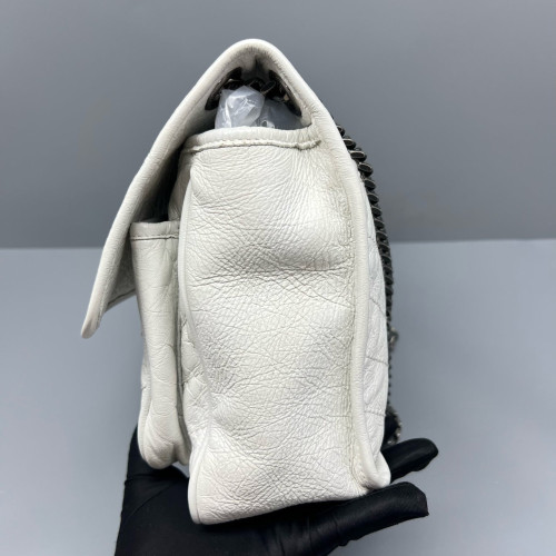 Yves Saint Laurent Medium Niki Chain Pull Up Leather White Yves Saint Laurent Medium Niki Chain Pull Up Leather White