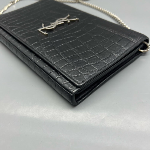 Yves Saint Laurent Medium Classic Kate Calfskin Crocodile Embossed Black Yves Saint Laurent Medium Classic Kate Calfskin Crocodile Embossed Black