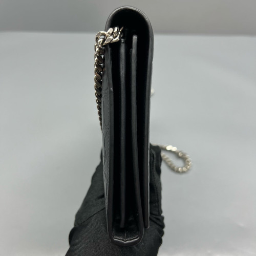 Yves Saint Laurent Medium Classic Kate Calfskin Crocodile Embossed Black Yves Saint Laurent Medium Classic Kate Calfskin Crocodile Embossed Black
