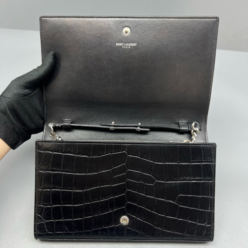 Yves Saint Laurent Medium Classic Kate Calfskin Crocodile Embossed Black Yves Saint Laurent Medium Classic Kate Calfskin Crocodile Embossed Black