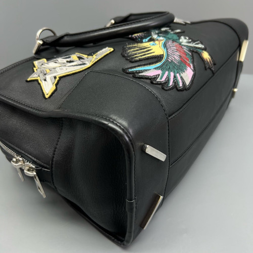 Loewe Amazona 36 Calfskin Black