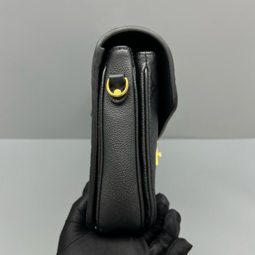 Louis Vuitton Pochette Metis Monogram Empreinte Black