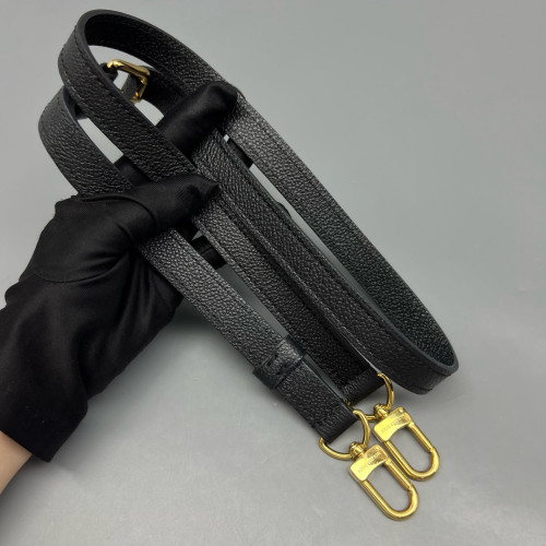 Louis Vuitton Pochette Metis Monogram Empreinte Black