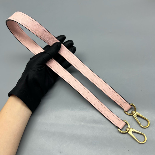 Louis Vuitton Montaigne MM Monogram Empreinte Pink