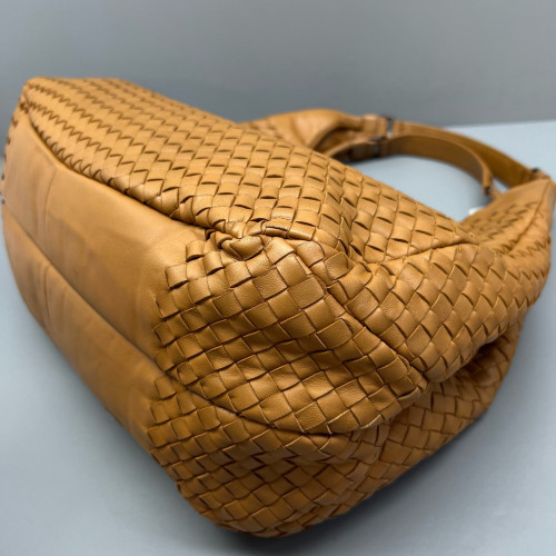 Bottega Veneta Large Campana Hobo Lambskin Intrecciato Nappa Brown