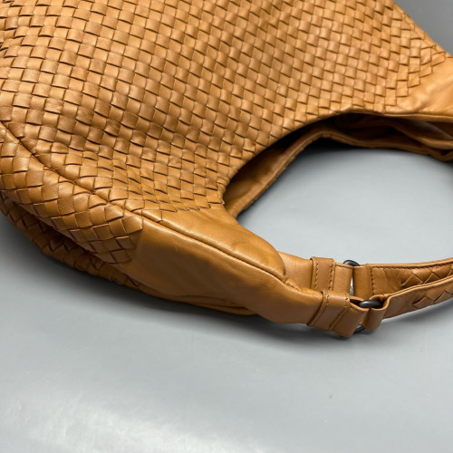 Bottega Veneta Large Campana Hobo Lambskin Intrecciato Nappa Brown