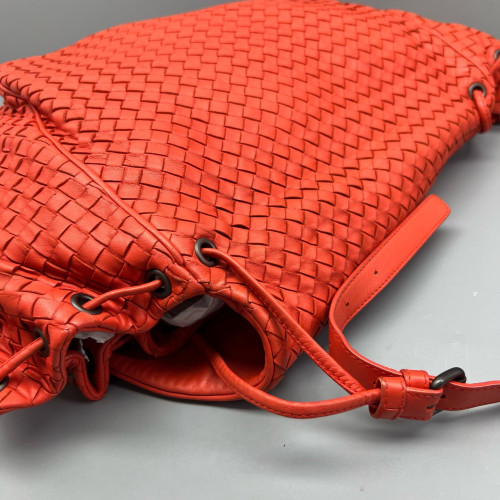 Bottega Veneta Crossbody Bag Lambskin Intrecciato Nappa Red
