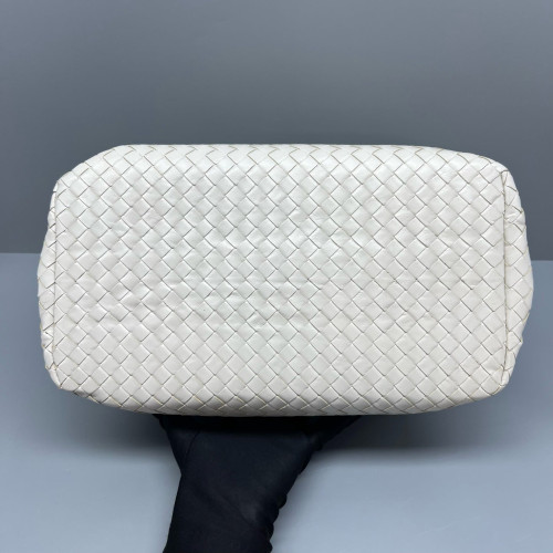 Bottega Veneta Small Roma Tote Bag Lambskin Intrecciato Nappa White